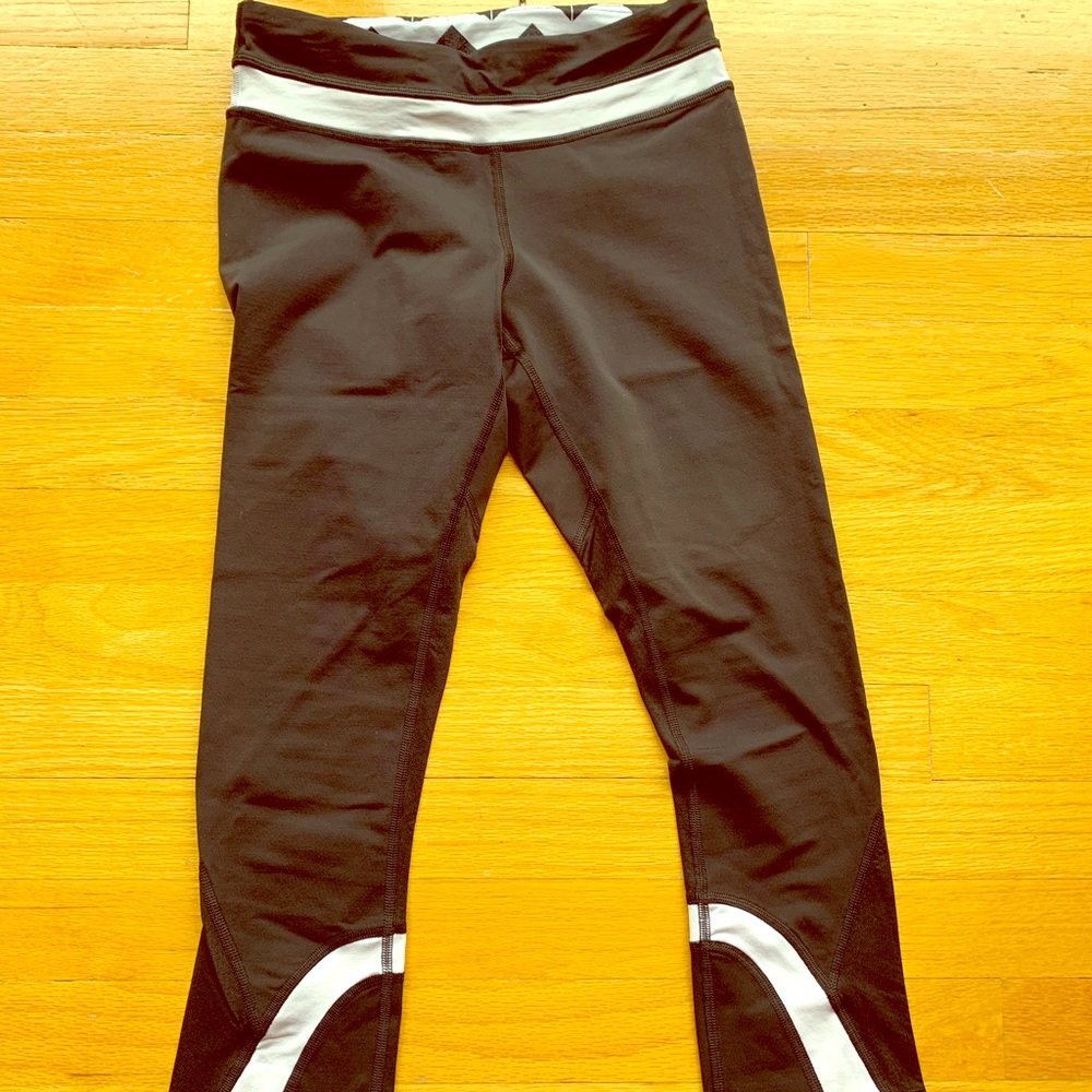 Lululemon run: inspire crop II